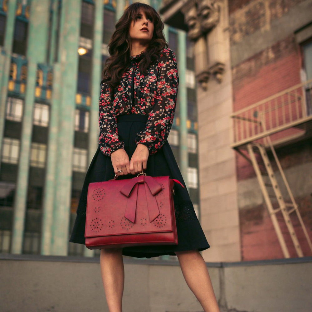 Bernadette – Umhängetasche mit Schleifen-Design